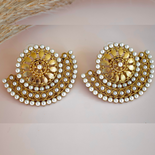 Sai Fashion Gold Plated Kundan And Pearl Designer Stud Earrings